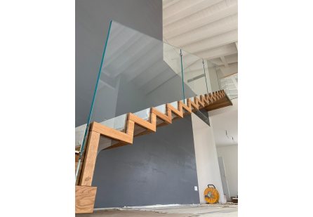 Escalier sur mesure : schéma et calcul pour des dimensions parfaites